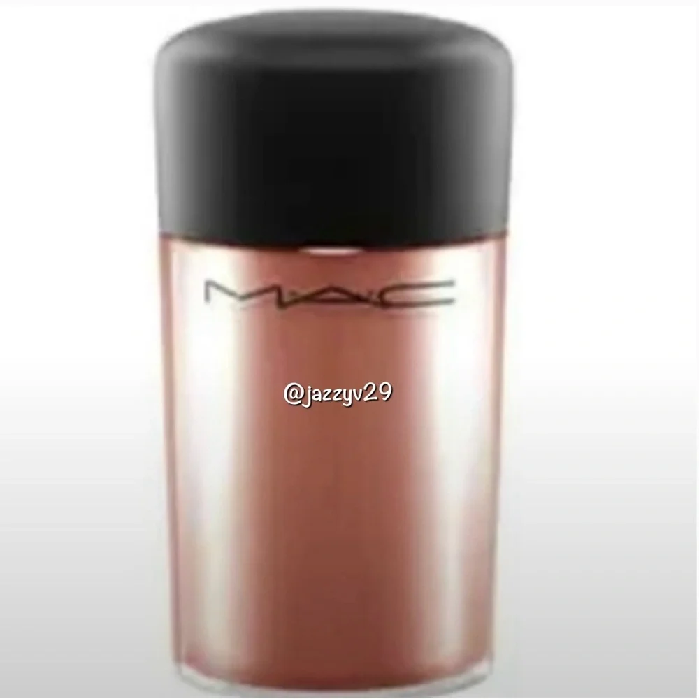 MAC Pigment